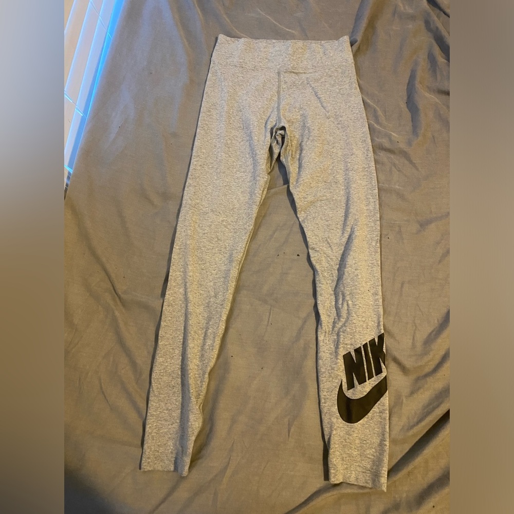 Nike Women’s Gray Leggings